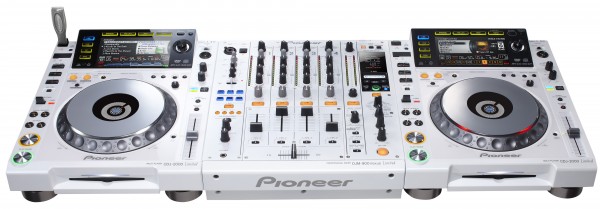 Pioneer CDJ-2000 y DJM-900 Nexus en color blanco