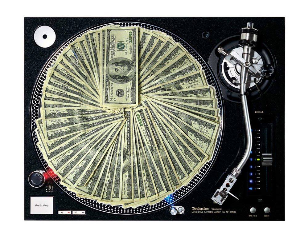 5 razones por las cuales un DJ nunca jamás debe pinchar gratis