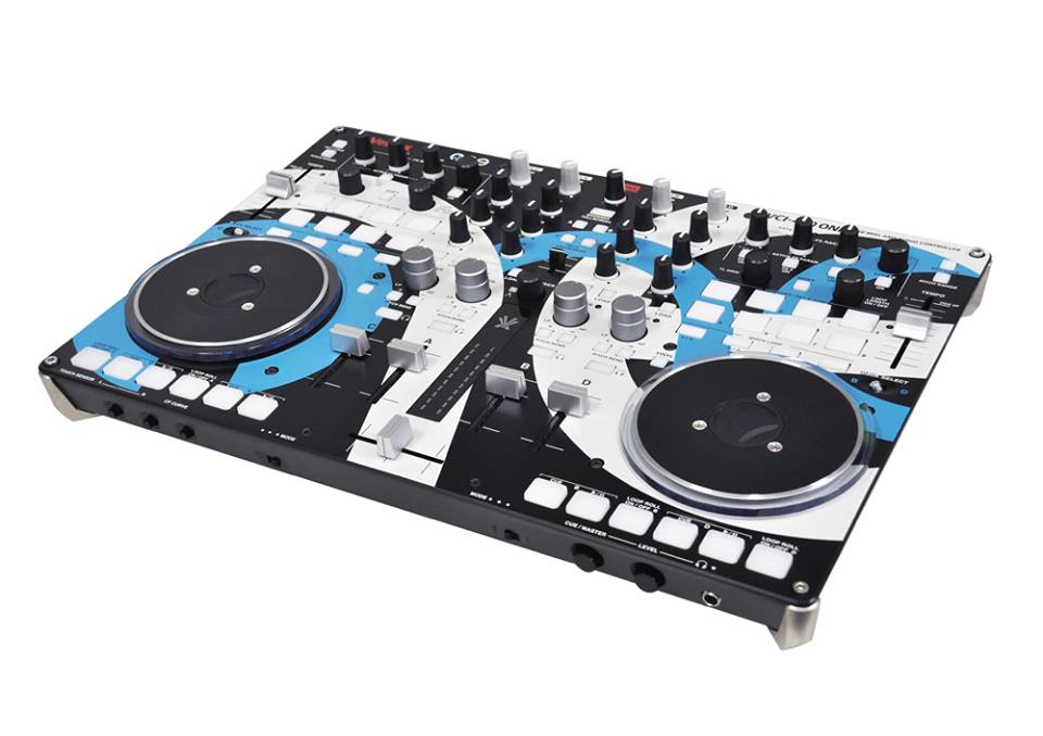 Vestax VCI-400 ONE Edition, el primer controlador compatitble con The One