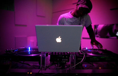 5 razones por las cuales un DJ/productor debería elegir un ordenador de Apple