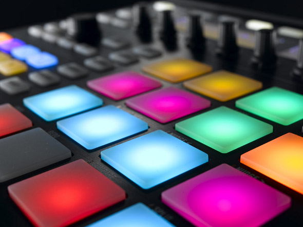 Publicado Maschine 2.3 que incluye instrumentos gratis con Komplete Select