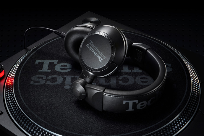 Nuevos auriculares para DJ Technics EAH-DJ1200