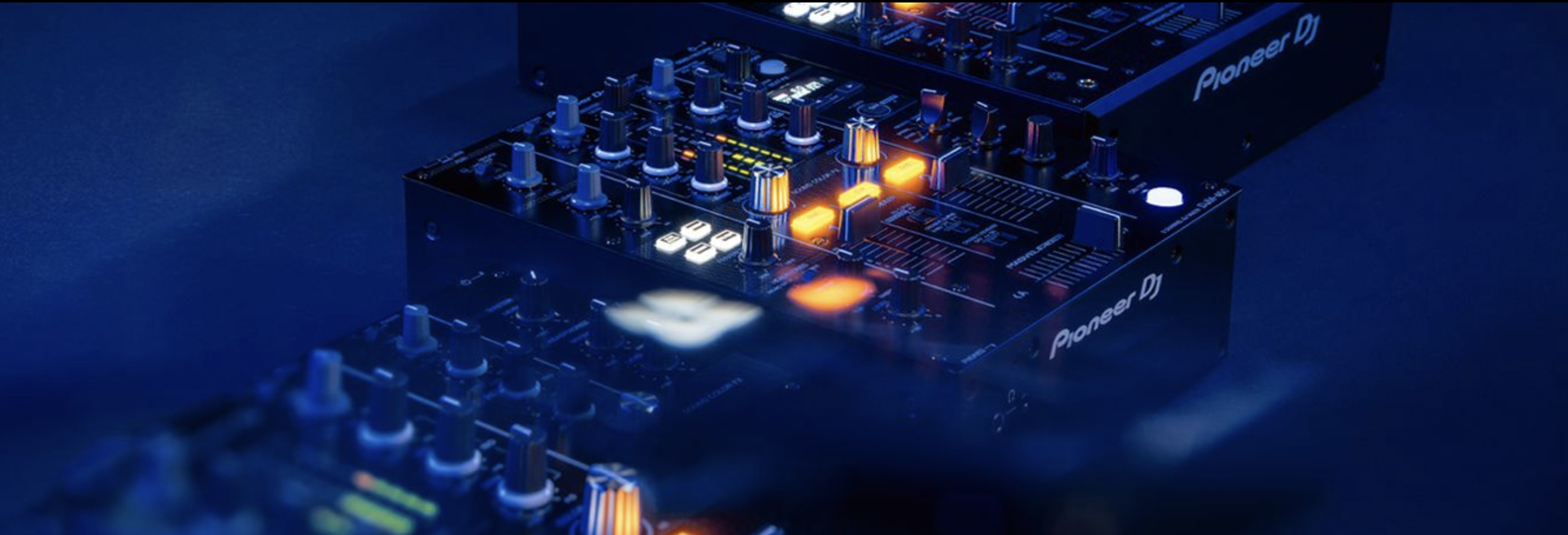 Tres nuevos mixers de Pioneer DJ ahora son compatibles con Serato